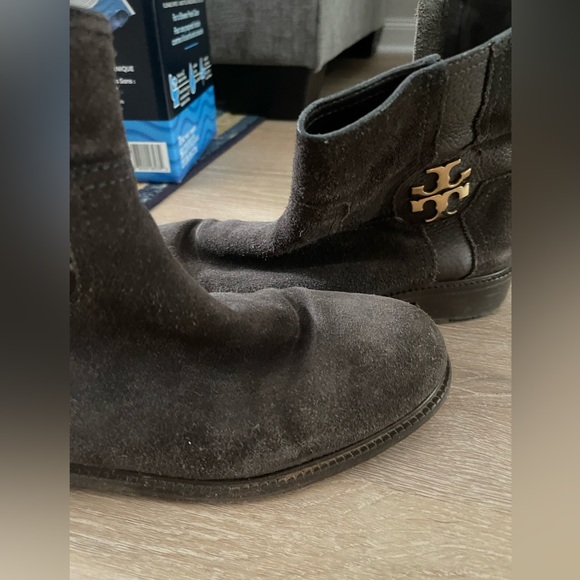 Tory Burch suede and leather boots. Gray brown 11 - Picture 10 of 11